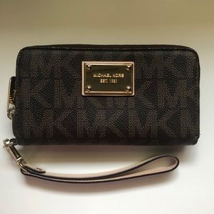 michael kors wallet